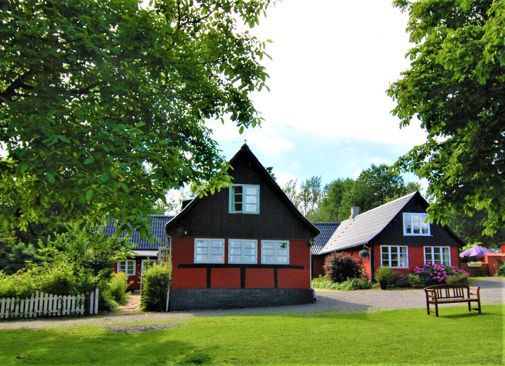 Pyttegarden Apartments Gudhjem Zewnętrze zdjęcie